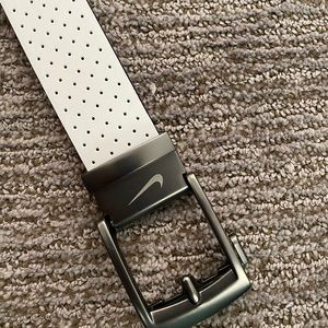 Nike belt